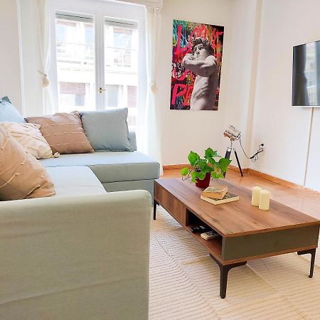 Exarchia Artistic Getaway For Groups Apartment Athena Bagian luar foto