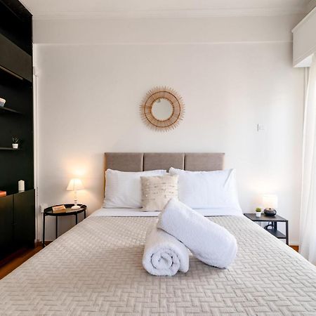 Exarchia Artistic Getaway For Groups Apartment Athena Bagian luar foto