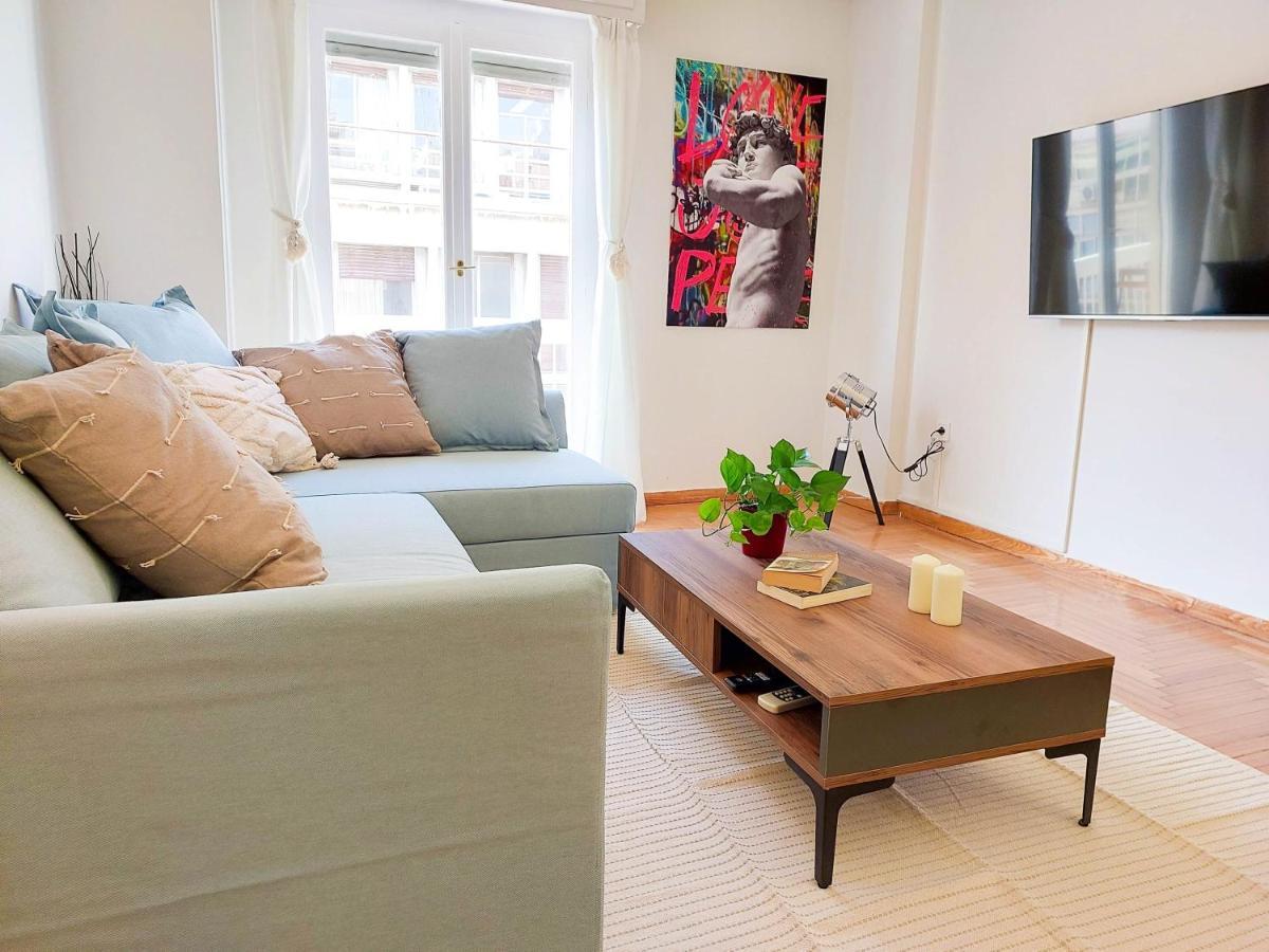Exarchia Artistic Getaway For Groups Apartment Athena Bagian luar foto
