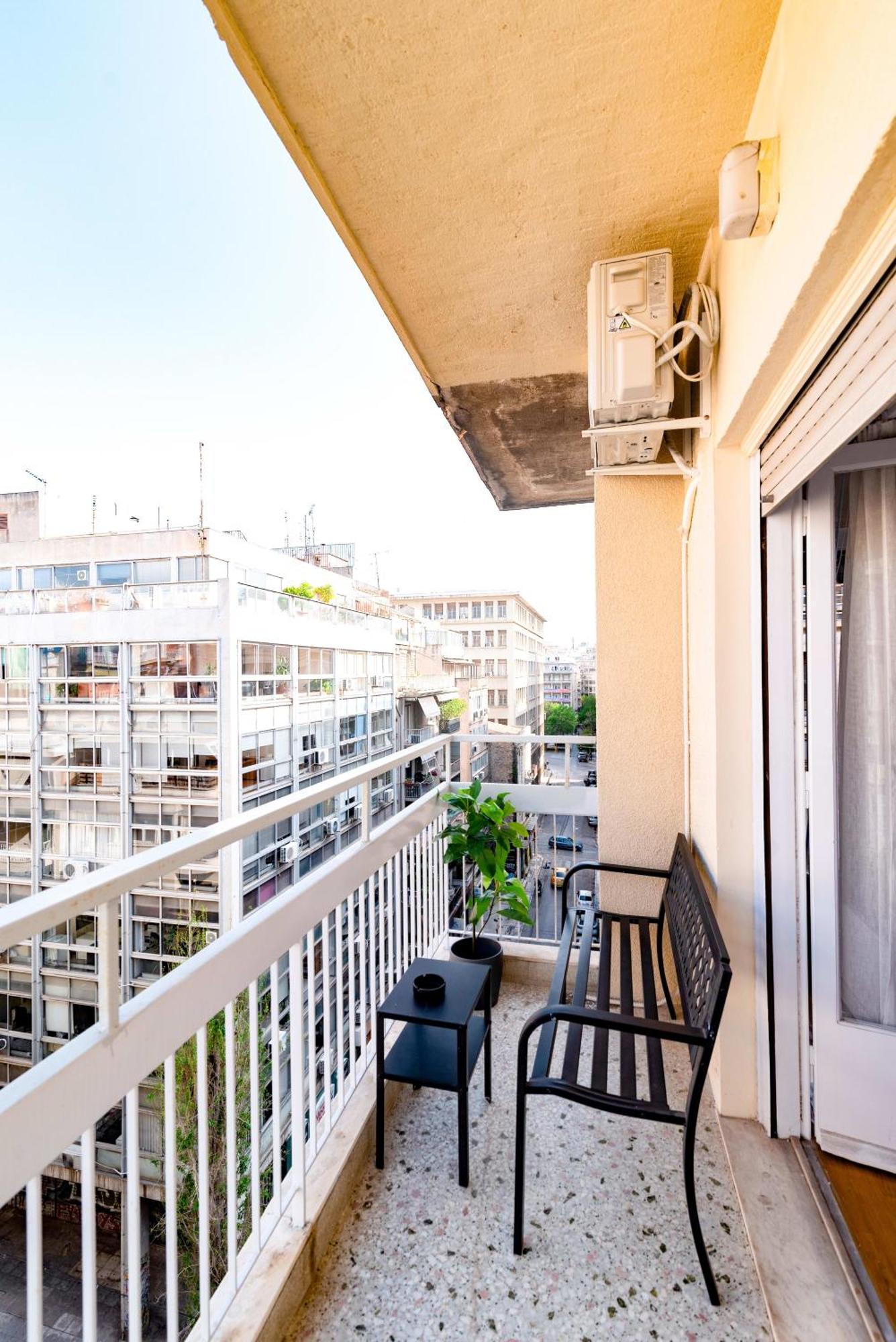 Exarchia Artistic Getaway For Groups Apartment Athena Bagian luar foto